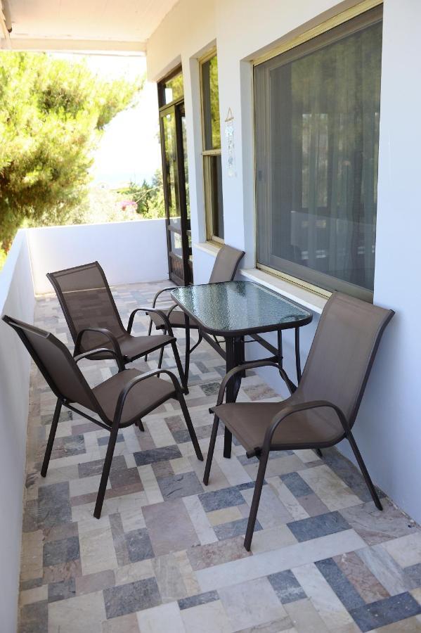 דירות Chalkís Iro - Kostas House 1 מראה חיצוני תמונה
